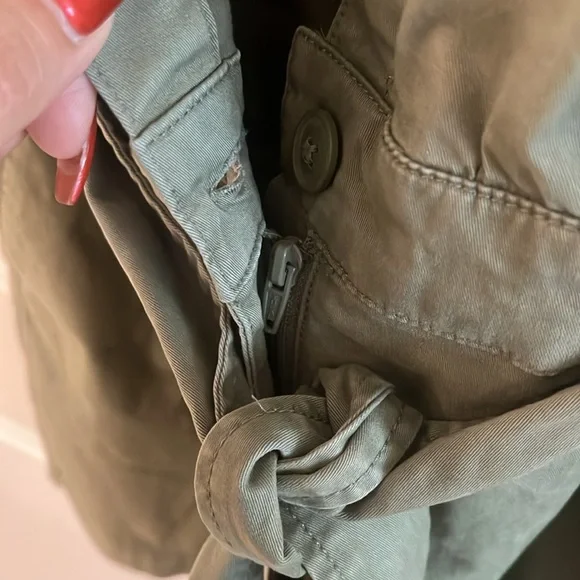 🫒 Abercrombie & Fitch Olive Green Romper, Size: M - Picture 12 of 17